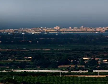 בית חווה Fattoria Terra E Liberta *