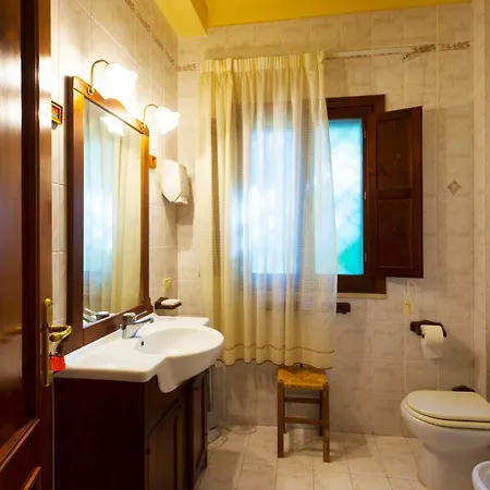 Fattoria Terra E Liberta בית חווה