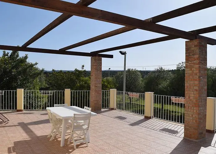 Fattoria Terra E Liberta 콘트라다 마에지오